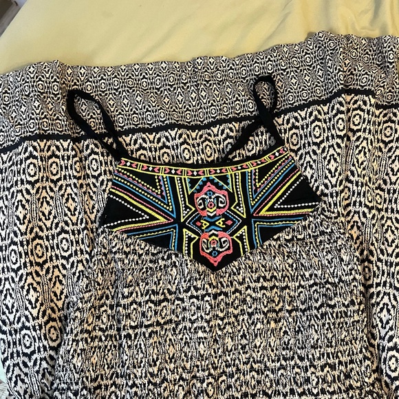 Patterned Mini Dress - Picture 9 of 9